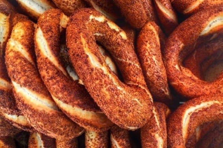 Sokak Lezzetlerinin En Samimi Hali Simitin İstanbul'daki 7 Gevrek Adresi