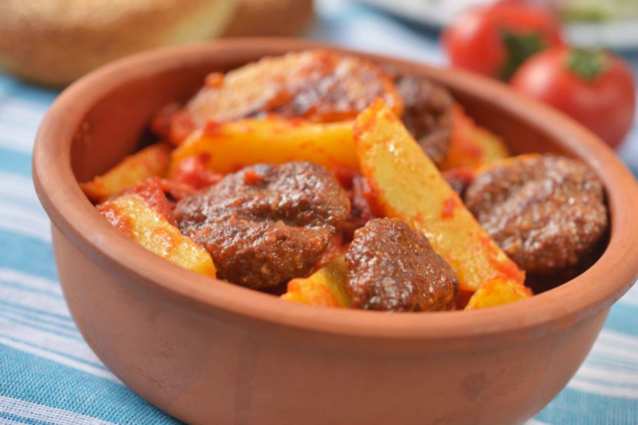 "Akşama Ne Yapacağım" Sorusundan Bıkanlara Bir Haftalık 12 Enfes Yemek Tarifi