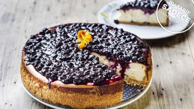 Limonata Teras'tan: Yaban Mersinli Cheesecake