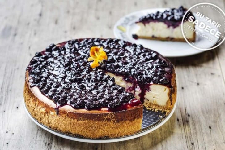 Yaban Mersinli Cheesecake Tarifi