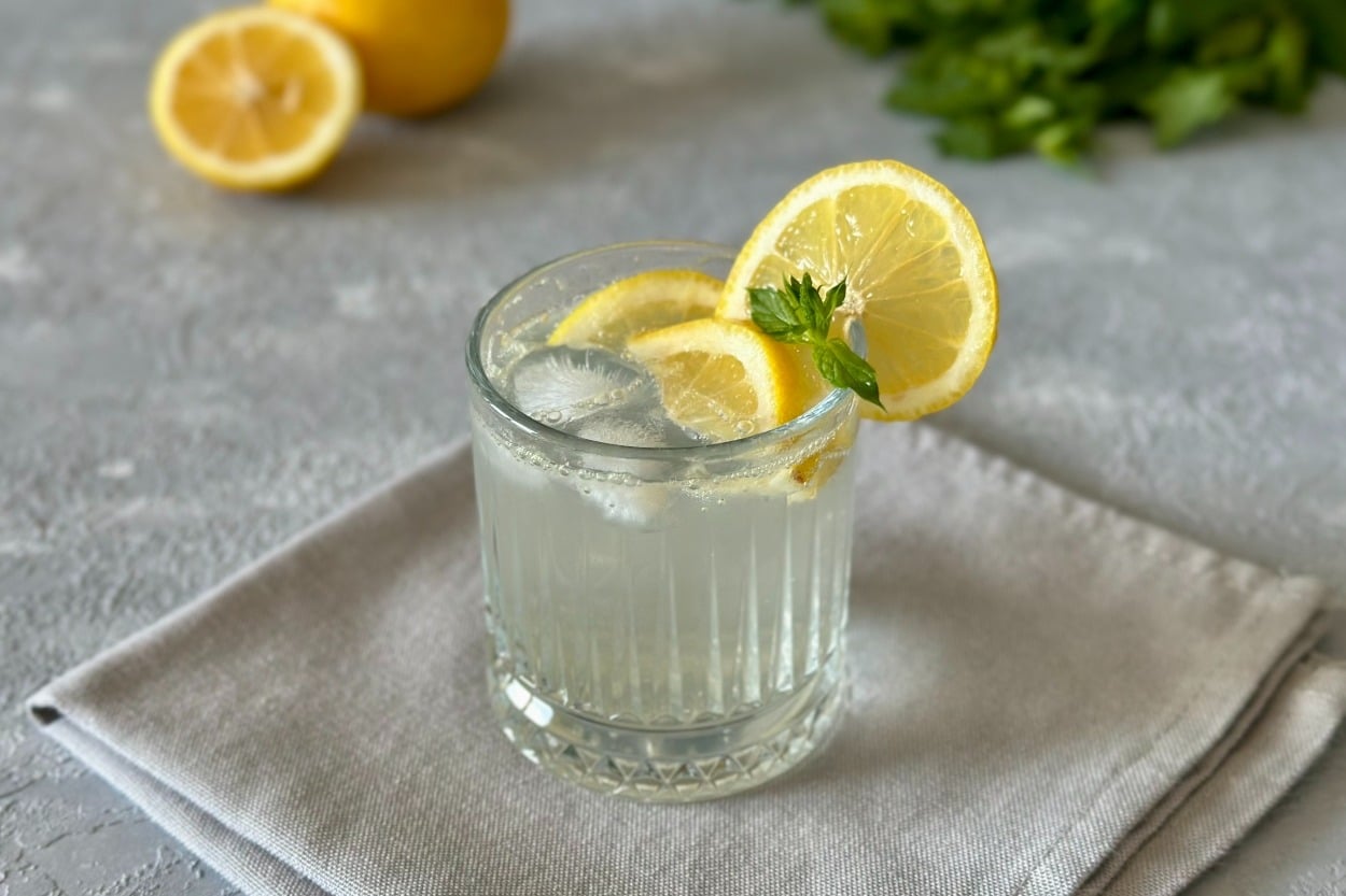 Ferah Lezzet: Limonlu Soda Çorçil