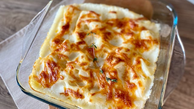 Fırında Pişer: Beşamel Soslu Patates