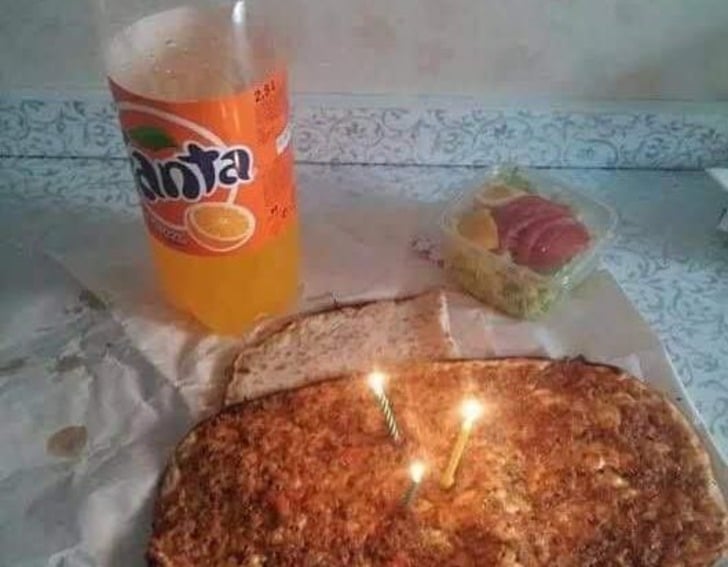Sadece Türkiye'de Görebileceğiniz 11 Çok Bizden Doğum Günü Pastası