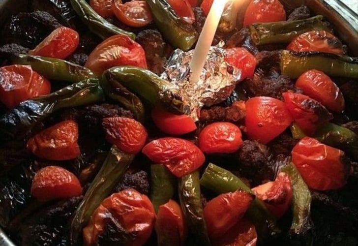 Sadece Türkiye'de Görebileceğiniz 11 Çok Bizden Doğum Günü Pastası