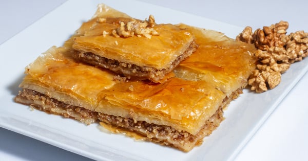 hazir-yufkadan-baklava6