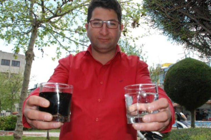 30 Yıldır Bir Bardak Bile Su İçmediğini İddia Eden İzmirli Çılgın Adam