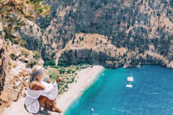 Dünyayı Gezerek Her Instagram Paylaşımı için 9 Bin Dolar Kazanan Şanslı Çift