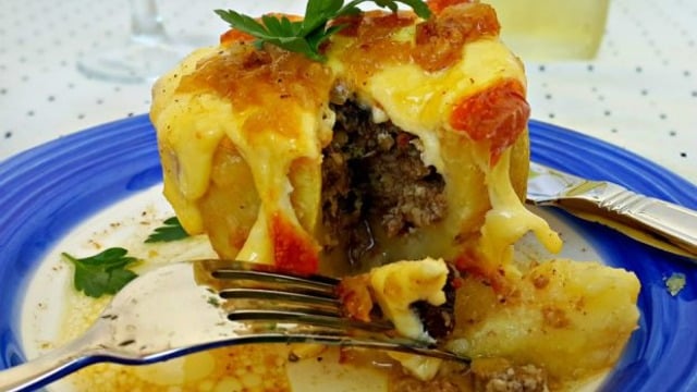 Tek Başına Ana Yemek: Etli Patates Dolması