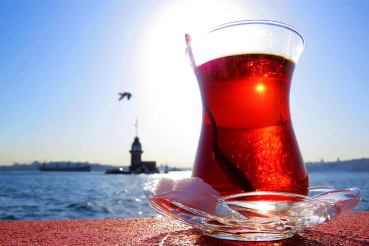 Hala Bilmeyen Var: Çay Nasıl Demlenir?