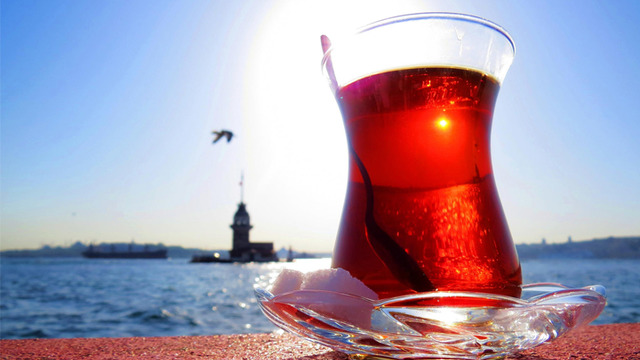 Hala Bilmeyen Var: Çay Nasıl Demlenir?