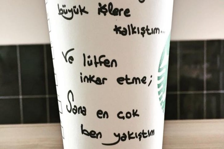 Kahveyi Ona Şiir Yazacak Kadar Çok Sevenler İçin 16 Şiir Starbucks'ta Örneği