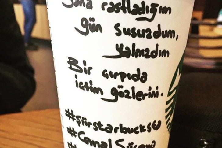Kahveyi Ona Şiir Yazacak Kadar Çok Sevenler İçin 16 Şiir Starbucks'ta Örneği