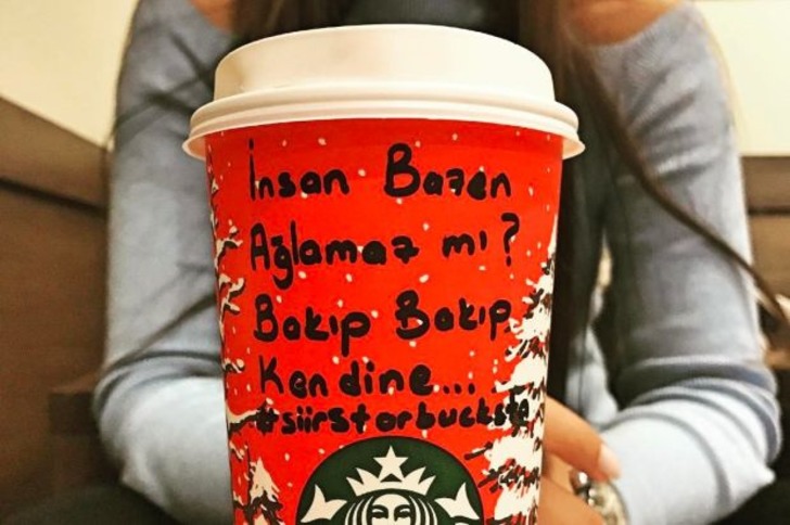 Kahveyi Ona Şiir Yazacak Kadar Çok Sevenler İçin 16 Şiir Starbucks'ta Örneği