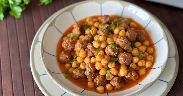 kofteli-nohut-yemegi-10