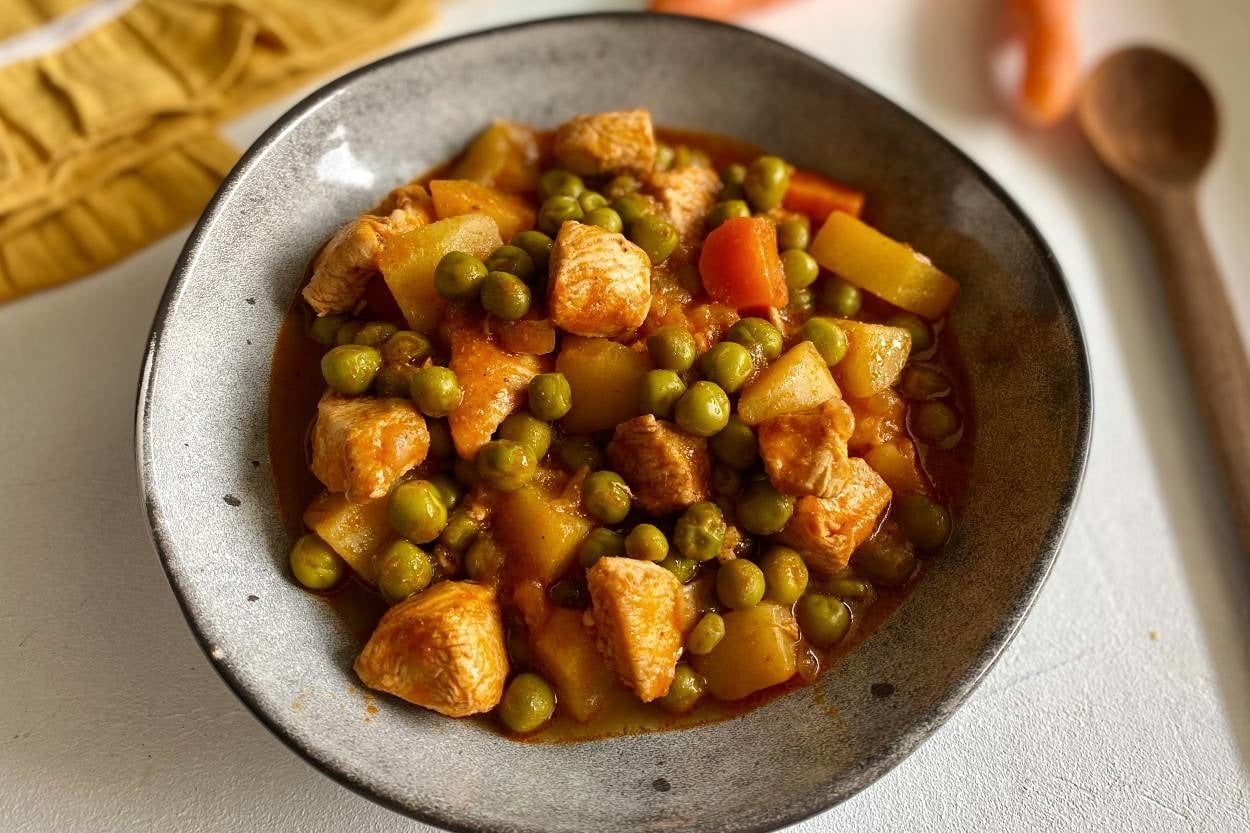 Pek Kolay: Bezelyeli Tavuk