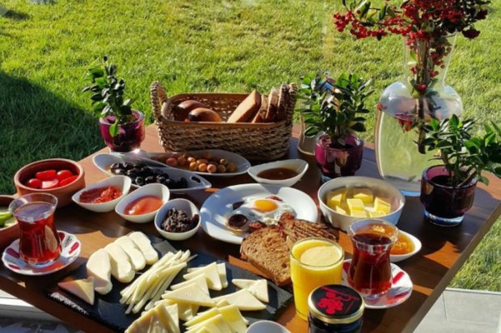 Evlenme Teklifi Etmek İçin Alternatif Mekanlar Arayanlara 9 Romantik Adres