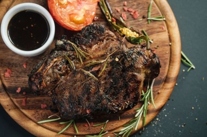 Ünlü Şeflere Göre Bir Restorana Gittiğinizde Asla Sipariş Vermemeniz Gereken 9 Yemek