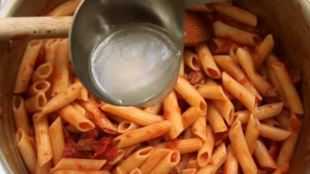 Michelin Yıldızlı Şefe Göre Aslında Makarnayı Nasıl Pişirmelisiniz?