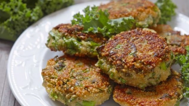 Ne Kadar Hafifsin: Kinoalı Tavuk Köftesi
