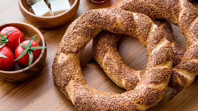 Bir Simitçi Günde Kaç Simit Satıyor ve Kaç Para Kazanıyor?