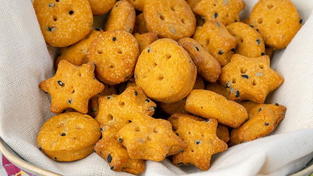Çocukluğumuzu Anımsatır: Mini Pizza Kraker