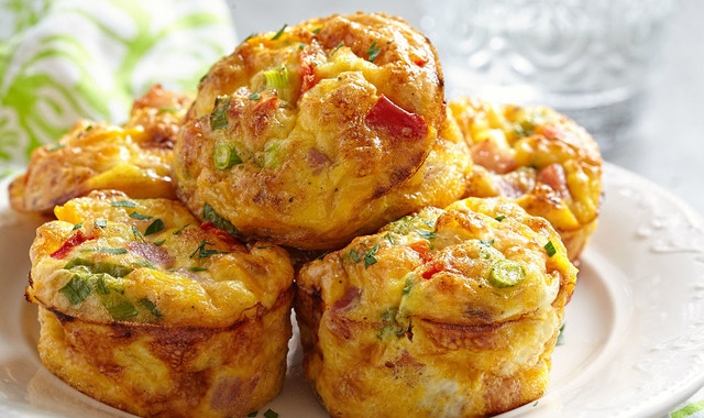 Tam Bir Assolist: Salamlı Kahvaltılık Muffin