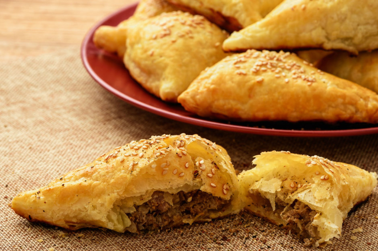Yok Böyle Pratiklik: Kıymalı Milföy Börek