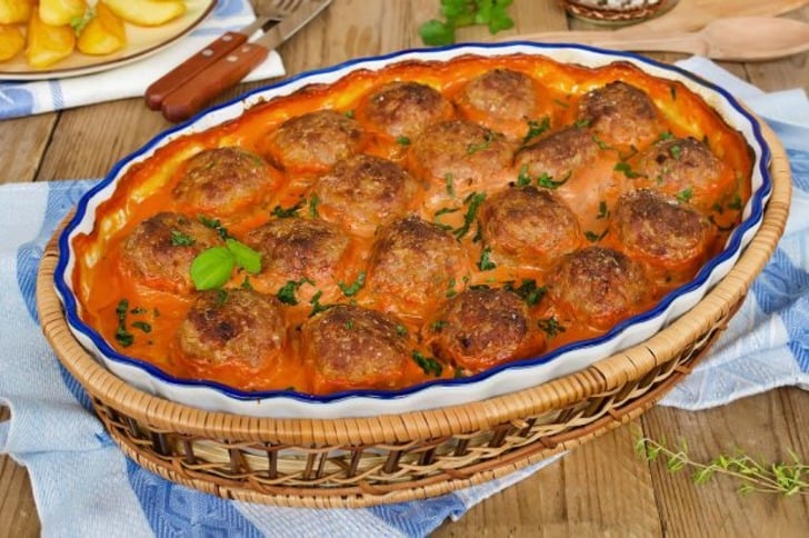 Salçalı Köfte Tarifi