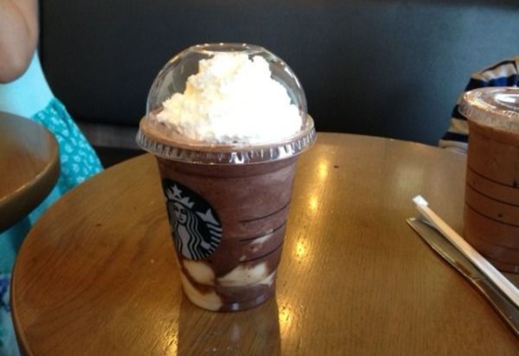Starbucks'ta Kahve Sipariş Ederken Hemen Herkesin Yaptığı 9 Yanlış