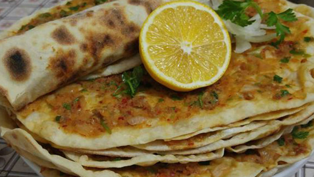Hadi Toplanın: Ev Yapımı Lahmacun