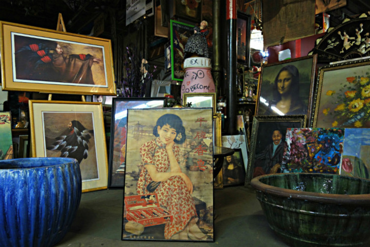https://hyperallergic.com/368152/nyc-trash-is-a-museum-of-treasure/ | hyperallergic