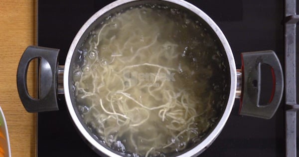 tavujku-noodle-1