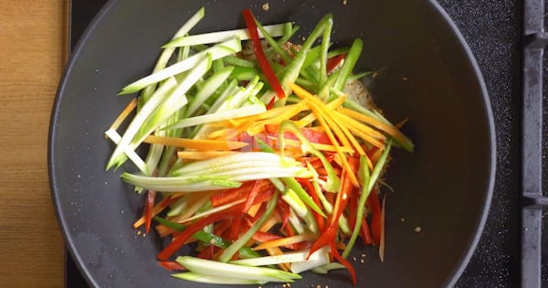 tavuklu-noodle-4