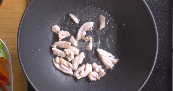 tavuklu-noodle-2