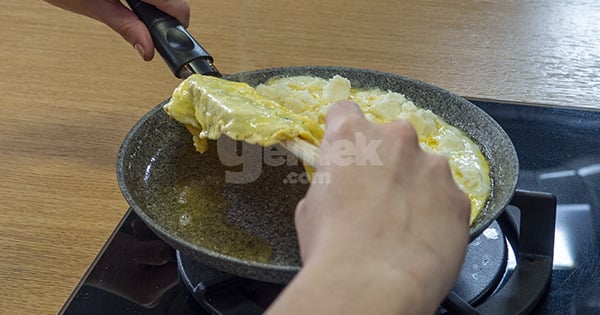 peynirli-omlet