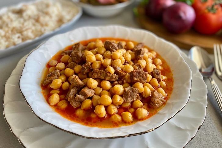 Etli Nohut Yemeği Tarifi