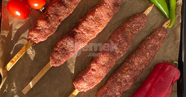 ev-usulu-urfa-kebabi-asama-3