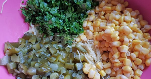 tavuklu-sehriye-salatasi-3
