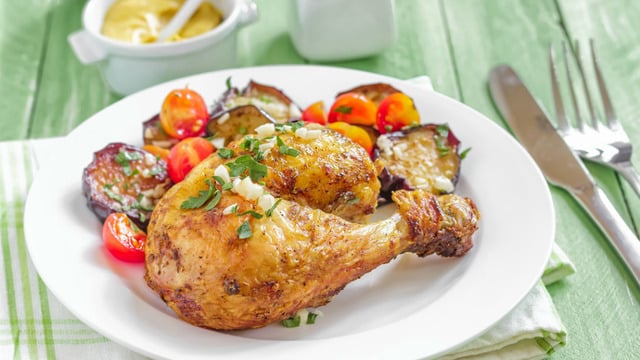 Patlıcan Kalp Tavuk: Fırında Patlıcanlı Tavuk But