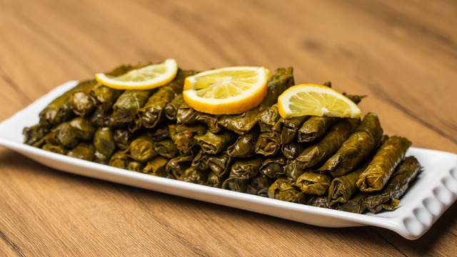 Bu Kadar Kolay: Buzdolabı Poşeti ile Yaprak Sarma
