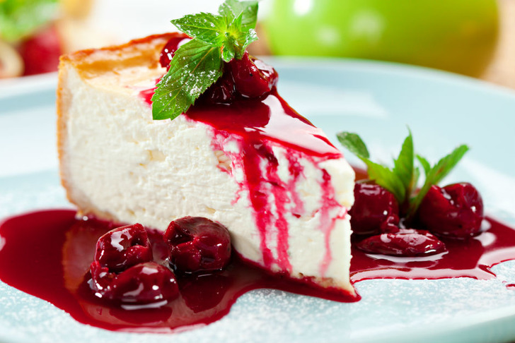 Kolay Vişne Soslu Cheseecake Tarifi
