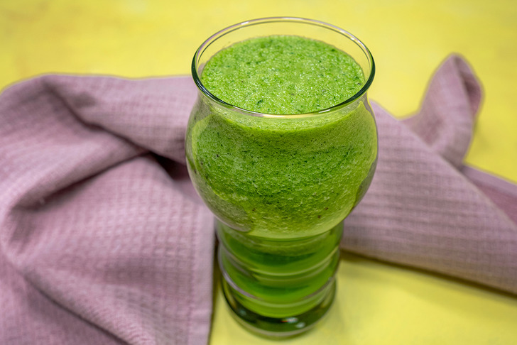 Yeşil Detoks Smoothie Tarifi