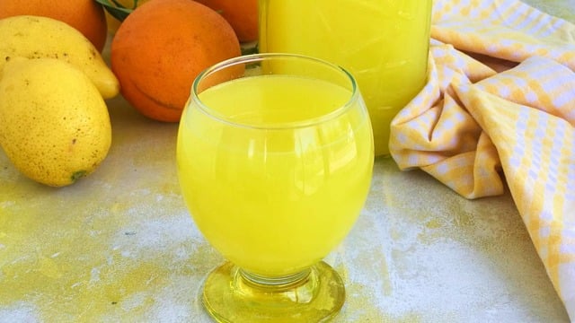 Sadece 1 Limon ve 1 Portakal Kullanarak: Acısız Limonata