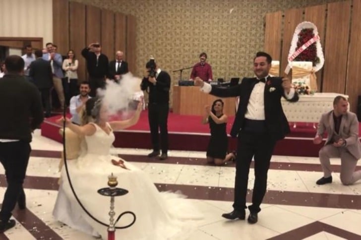Ülkemizden "Sebebi Neydi ki" Diye Sordurtacak 12 Anlamsız Fotoğraf