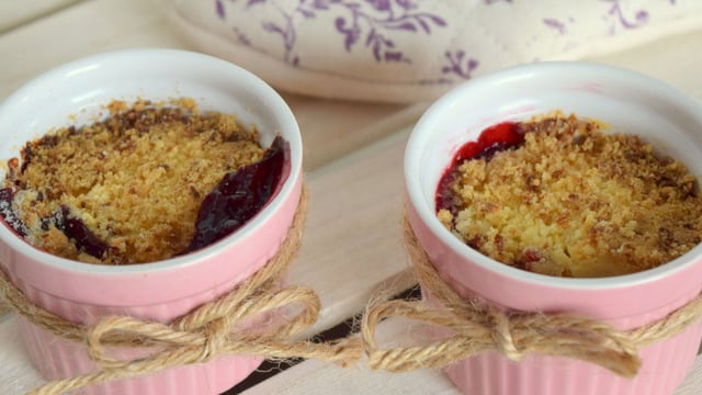 Bir Top Dondurmaya Hayır Demez: Frambuazlı Crumble