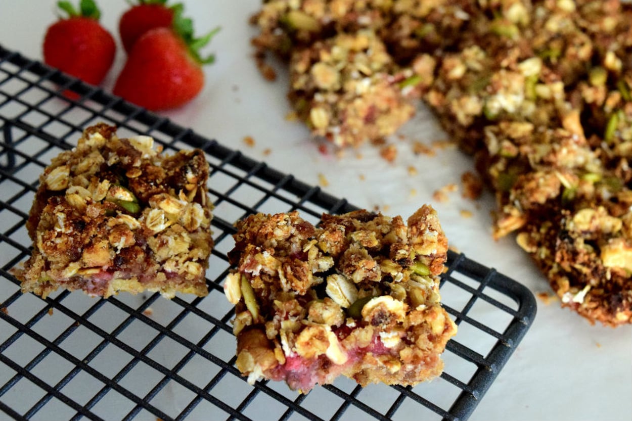 Çilek Çok Yakıştı: Çilekli Granola