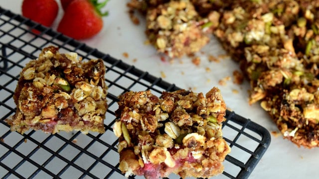 Çilek Çok Yakıştı: Çilekli Granola