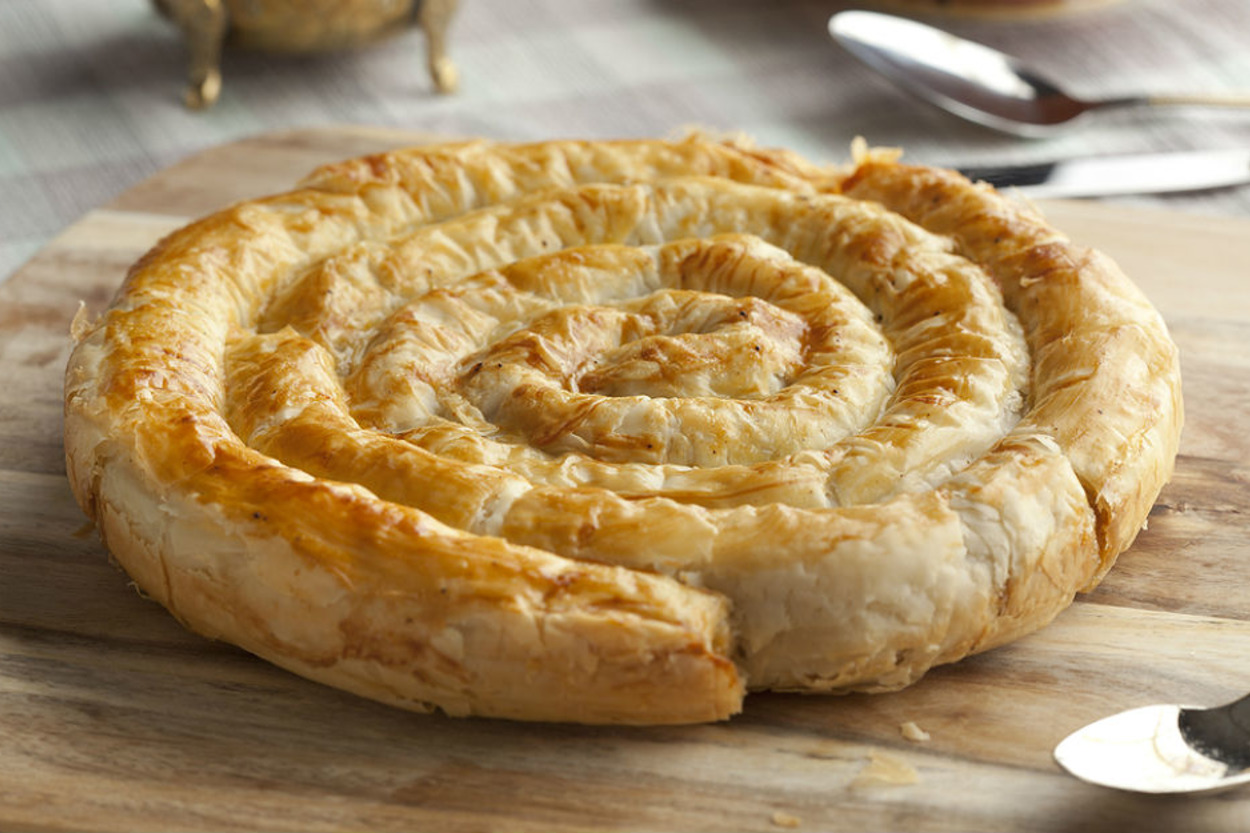 Çayın Uğruna Kendi Kendini Demlediği Nefis Börek Tarifleri ve Püf Noktaları