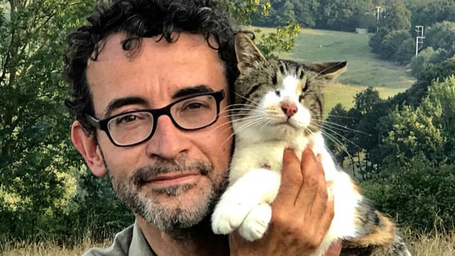 Babasından Kalan Tüm Mirası Sokak Hayvanlarına Adayan Ömer Faruk Kırçın