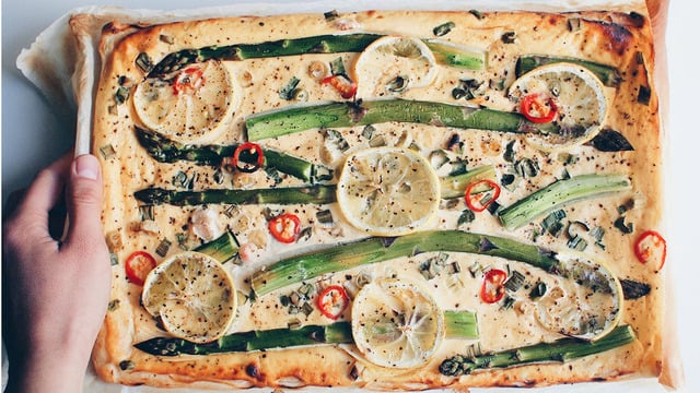 Yeşil Afet: Kuşkonmazlı Tart